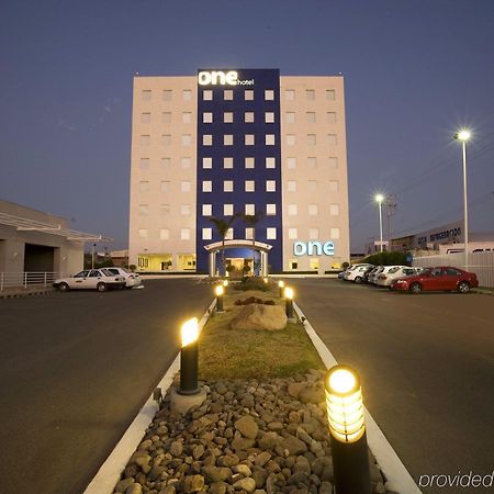 One Aguascalientes Sur Hotel Екстериор снимка