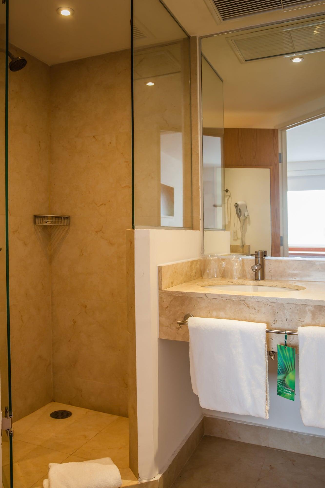 One Aguascalientes Sur Hotel Екстериор снимка