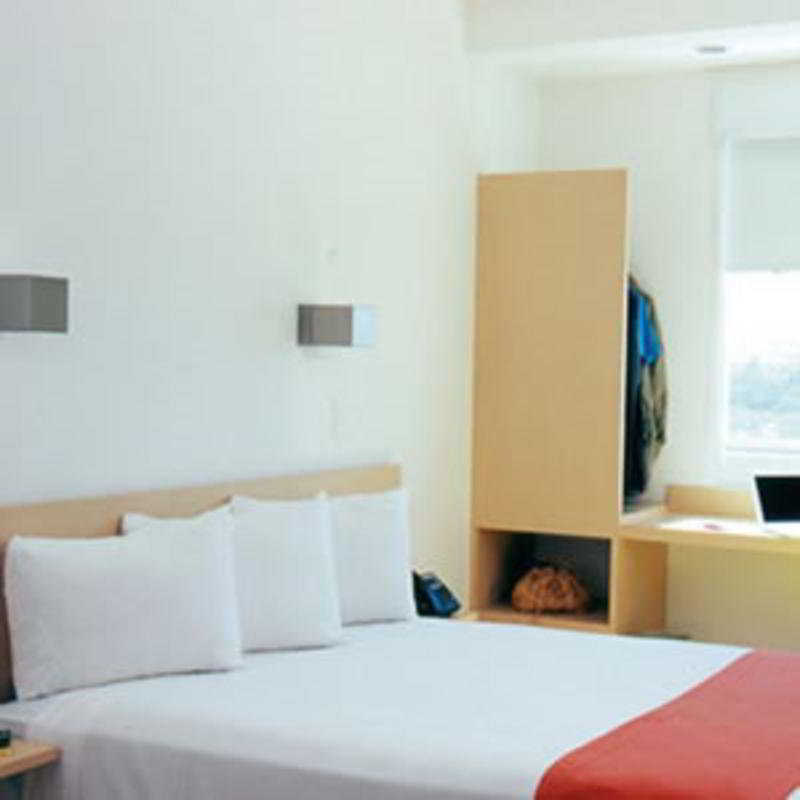One Aguascalientes Sur Hotel Стая снимка