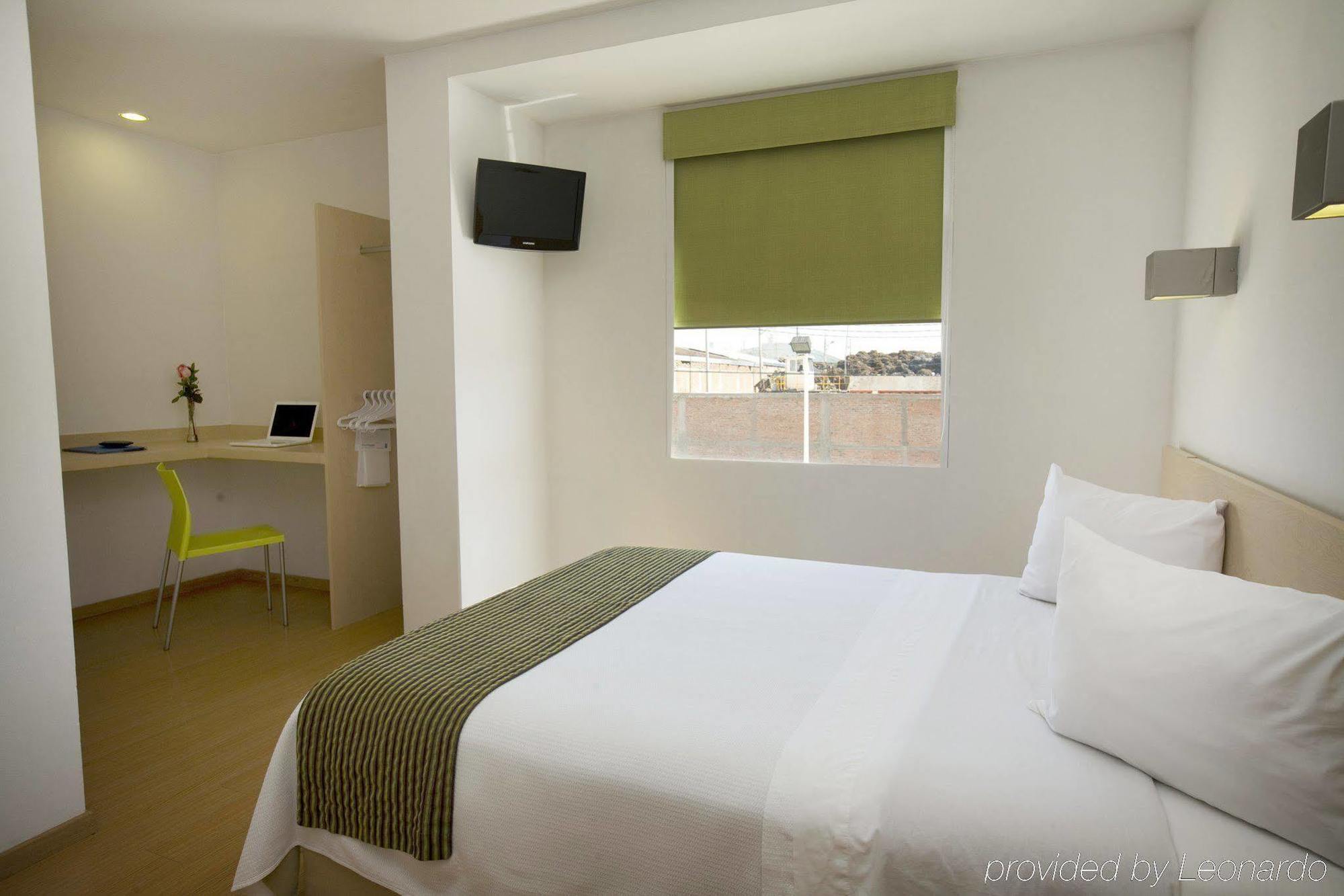 One Aguascalientes Sur Hotel Стая снимка